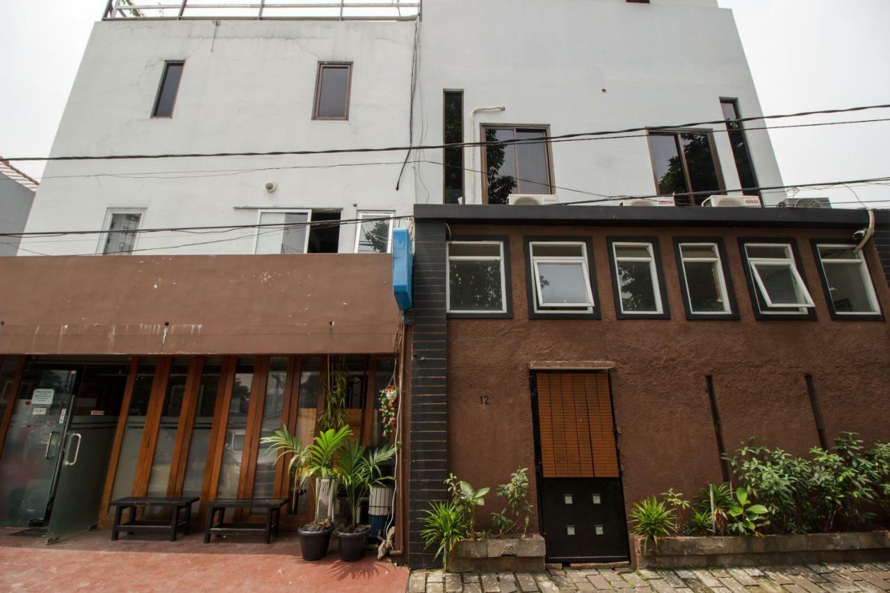 RedDoorz Syariah At Taman Bendungan Asahan Jakarta Luaran gambar